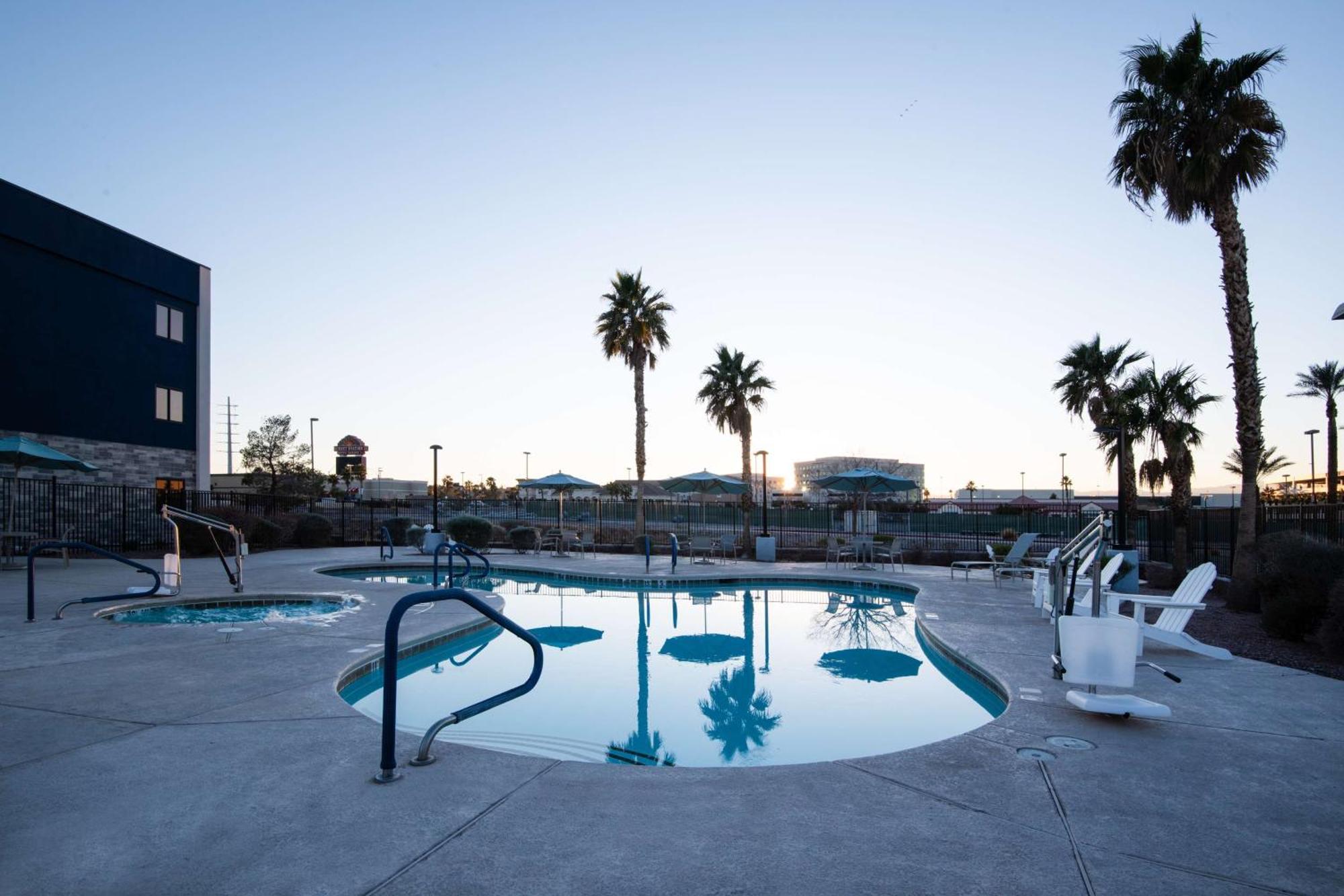 Hampton Inn & Suites Las Vegas-Henderson Buitenkant foto
